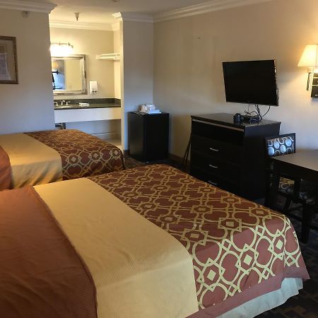 Castaic Inn Six Flags Valencia Zewnętrze zdjęcie