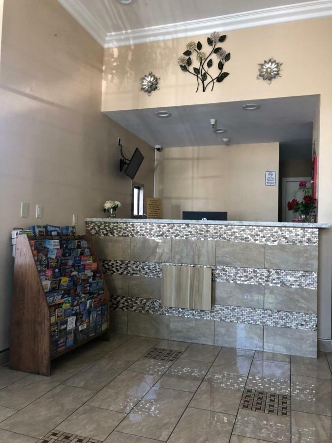Castaic Inn Six Flags Valencia Zewnętrze zdjęcie